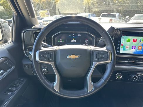 Used 2022 Chevrolet Silverado 1500 LT image 24