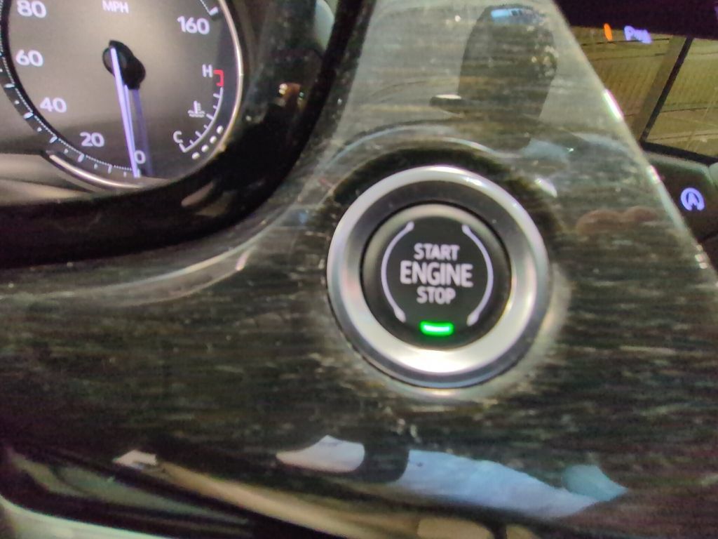 Used 2022 Cadillac XT6 Premium Luxury FWD image 15