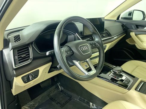 Used 2021 Audi Q5 Premium Plus w/ Premium Plus Package image 23