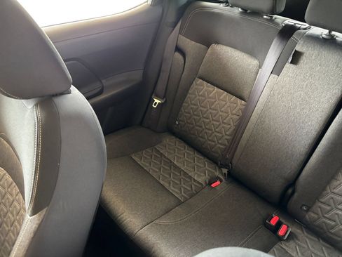 Used 2026 Nissan Kicks SV w/ Cold Weather Package FWD image 38
