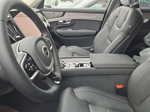 New 2026 Volvo XC90 B6 Ultra w/ Protection Package Premier image 6