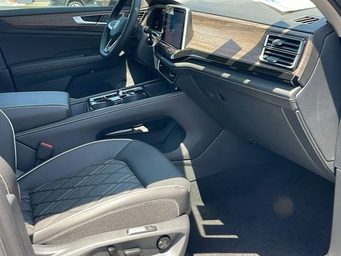 New 2025 Volkswagen Atlas SEL Premium R-Line image 34