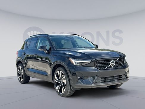 New 2026 Volvo XC40 B5 Ultra w/ Protection Package Premier AWD/4WD image 10