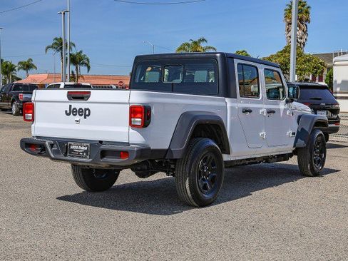 New 2026 Jeep Gladiator Sport image 4
