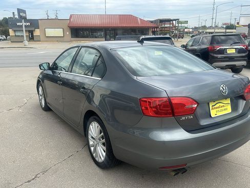 Used 2013 Volkswagen Jetta TDI FWD image 5