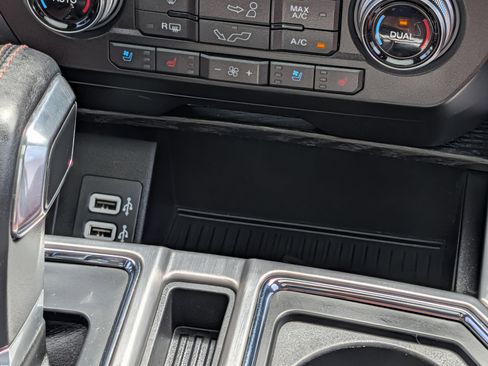 Used 2018 Ford F150 Platinum w/ Equipment Group 701A Luxury AWD/4WD image 31