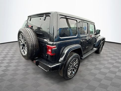 Certified 2023 Jeep Wrangler Unlimited Sahara AWD/4WD image 6