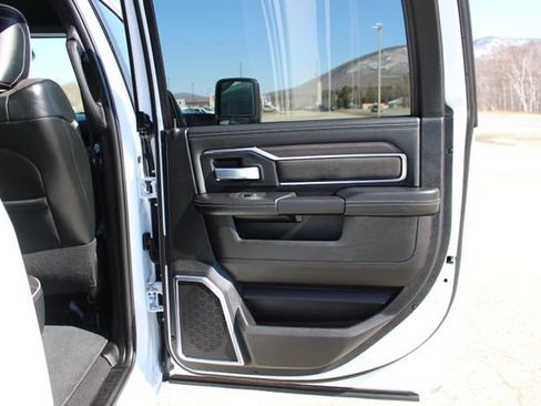 Used 2026 RAM 2500 Laramie AWD/4WD image 51