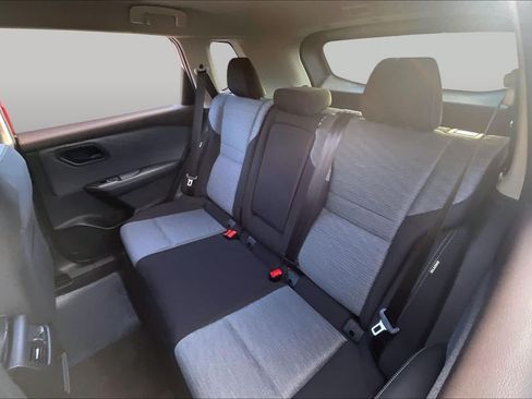 Used 2021 Nissan Rogue S FWD image 20