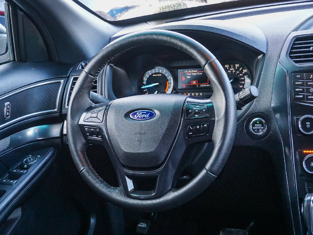 Used 2018 Ford Explorer XLT FWD image 17