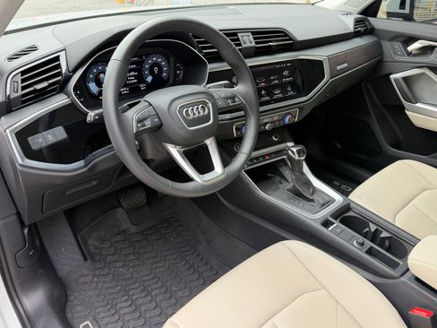 Used 2024 Audi Q3 2.0T Premium Plus AWD/4WD image 4