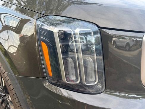 Used 2023 Kia Telluride SX AWD/4WD image 7