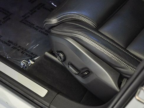 Certified 2022 Volvo XC60 B5 Inscription image 24