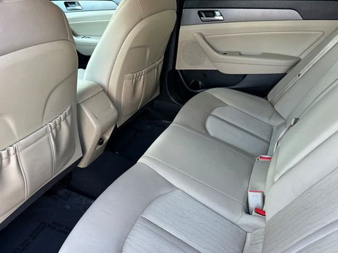 Used 2016 Hyundai Sonata SE image 4