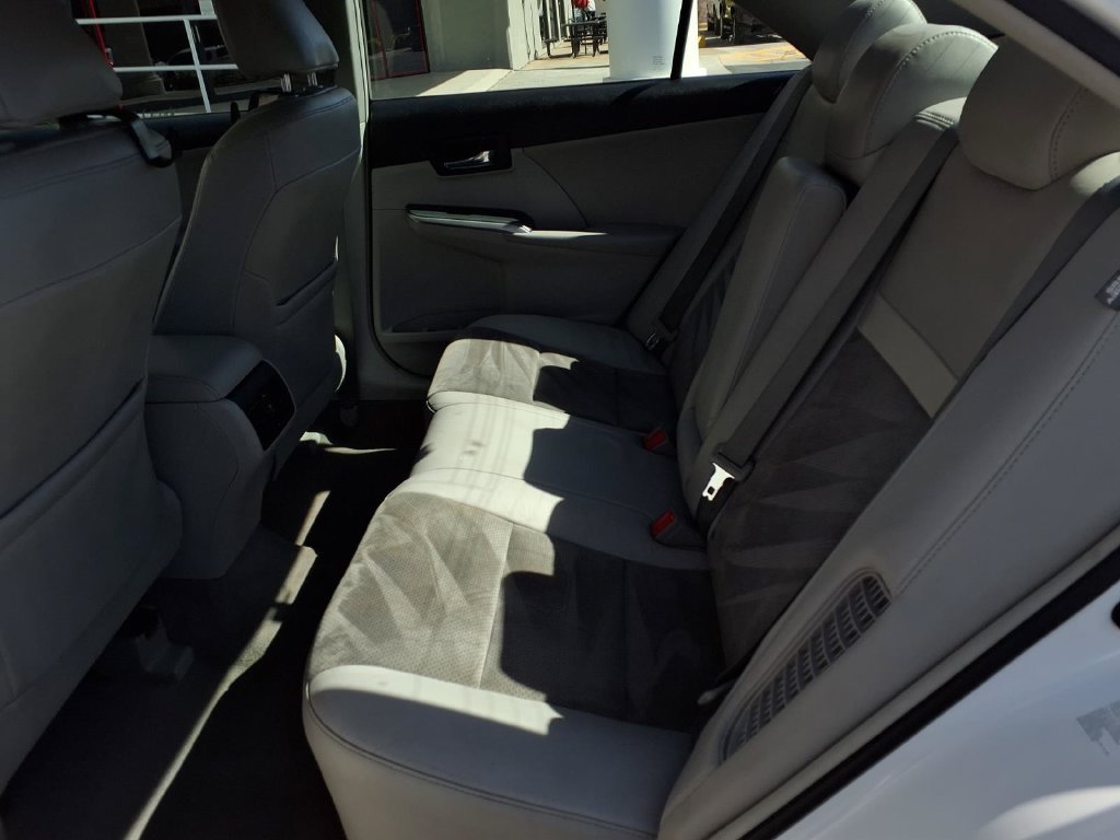 Used 2012 Toyota Camry XLE w/ Leather Pkg FWD image 21