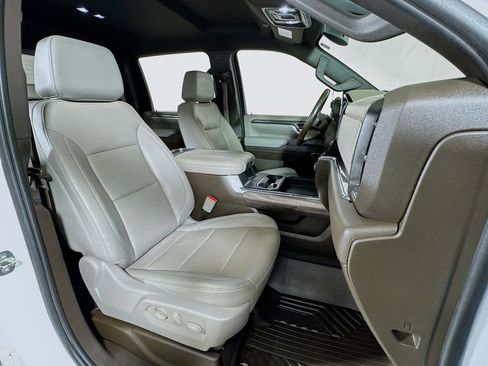 Used 2024 Chevrolet Silverado 3500 LTZ w/ LTZ Texas Edition AWD/4WD image 27