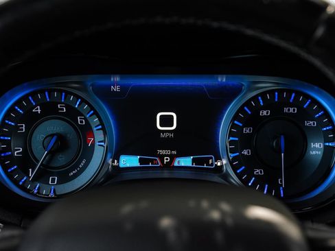 Used 2019 Chrysler 300 S RWD image 28