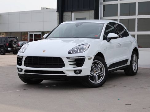 Used 2017 Porsche Macan S AWD/4WD image 3