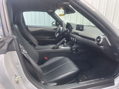 Used 2024 MAZDA MX-5 Miata RF Grand Touring image 12