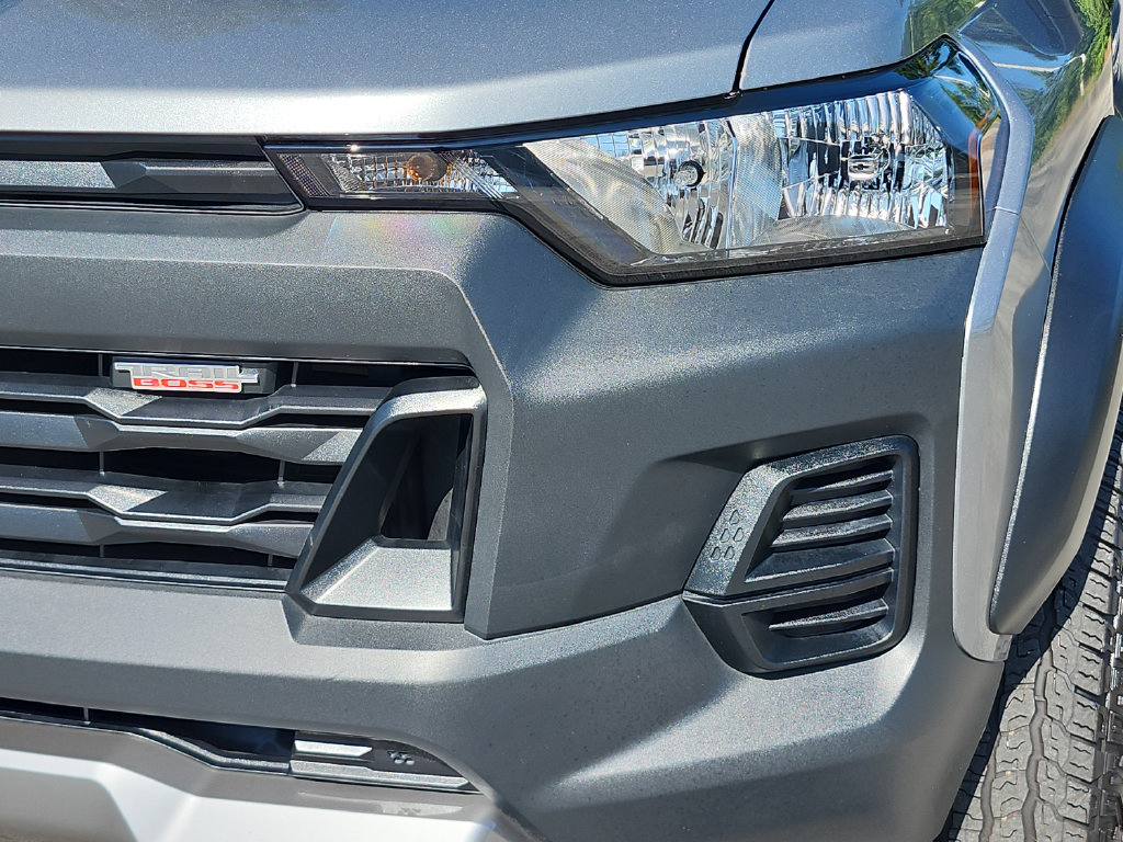 Used 2026 Chevrolet Colorado Trail Boss AWD/4WD image 14