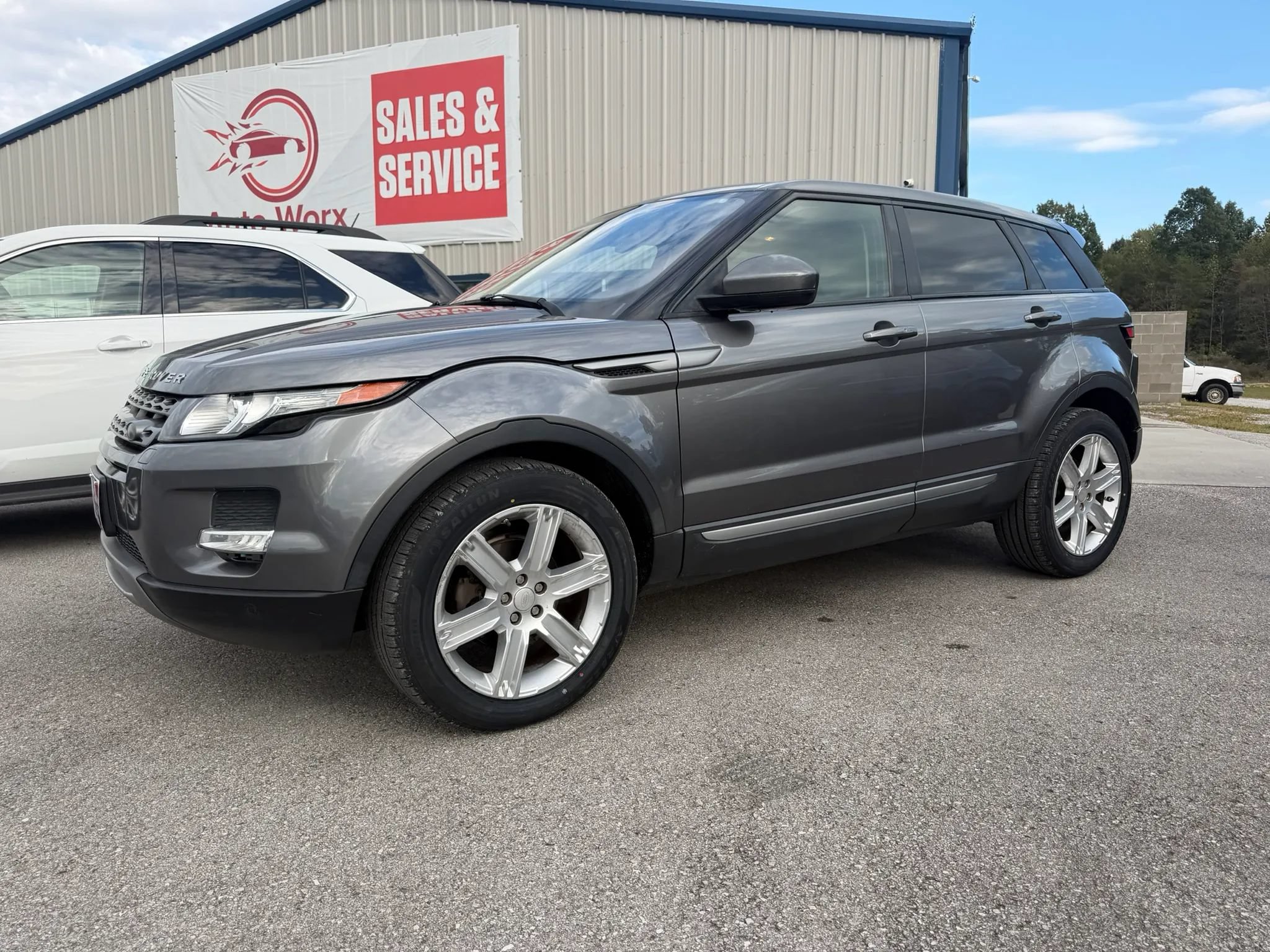 Used 2015 Land Rover Range Rover Evoque Pure Plus AWD/4WD image 2