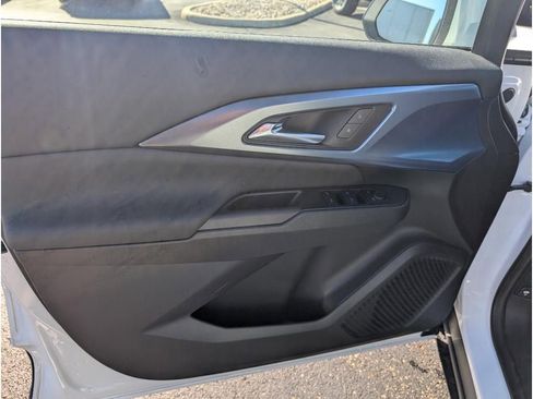 New 2026 Chevrolet Equinox EV LT image 14