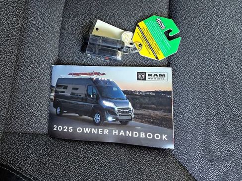 Used 2025 RAM ProMaster 2500 w/ U-Haul Equipment Group FWD image 29