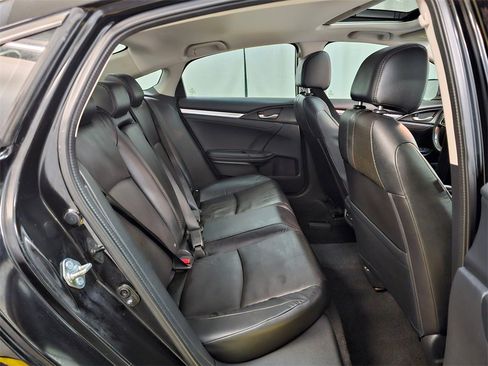 Used 2016 Honda Civic Touring image 15