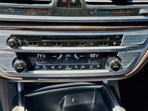 Used 2018 BMW M760i xDrive AWD/4WD image 17