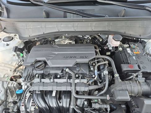 Used 2025 Hyundai Kona SEL AWD/4WD image 36