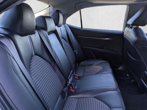 Used 2023 Toyota Camry SE image 19