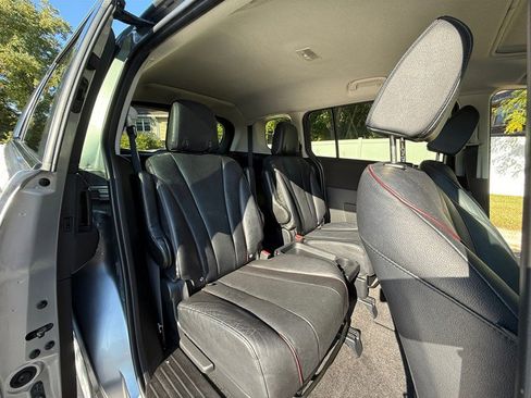 Used 2014 MAZDA MAZDA5 Grand Touring image 24