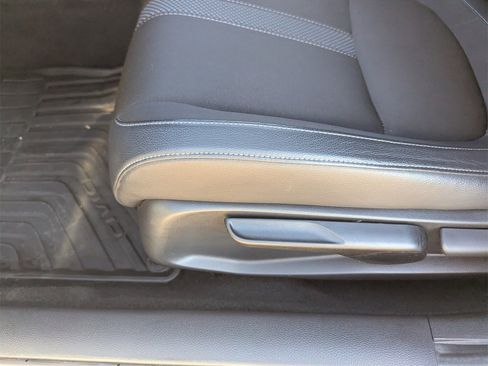 Used 2020 Honda Civic Sport image 29