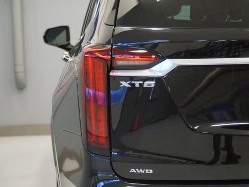 Certified 2023 Cadillac XT6 Premium Luxury w/ Technology Package image 4