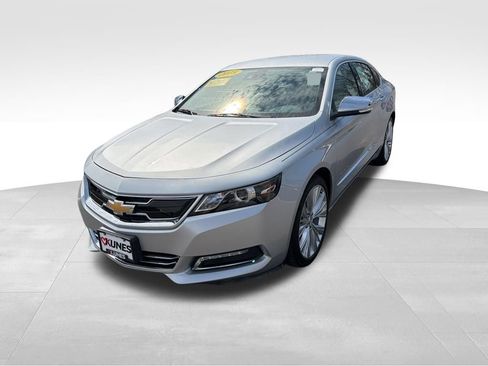 Used 2018 Chevrolet Impala Premier w/ Premier Confidence Package image 5