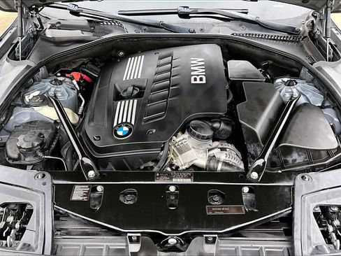 Used 2011 BMW 528i Sedan RWD image 28