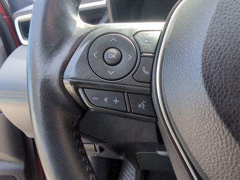 Certified 2022 Toyota Corolla Cross LE FWD image 19