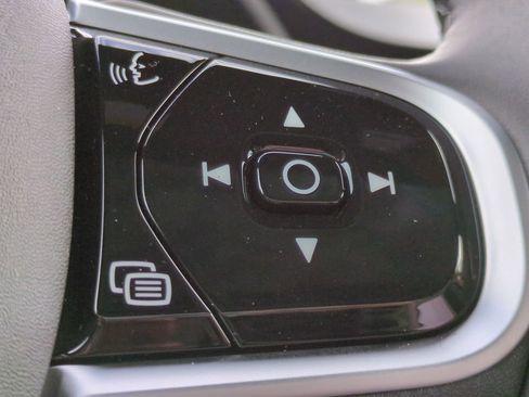 New 2026 Volvo XC90 B6 Plus image 25