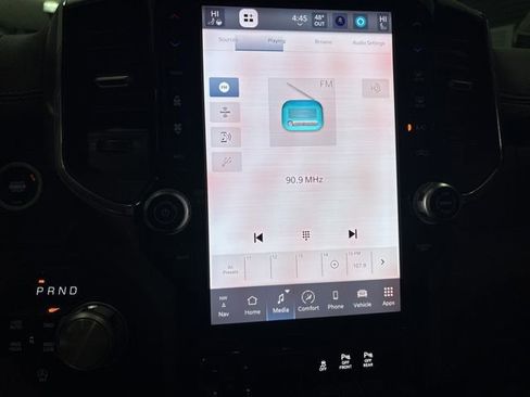 Used 2025 RAM 1500 Laramie image 25