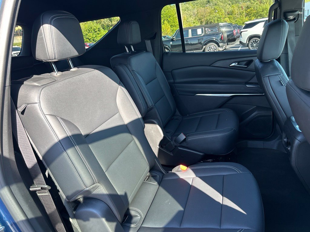 Used 2026 Chevrolet Traverse LT AWD/4WD image 34