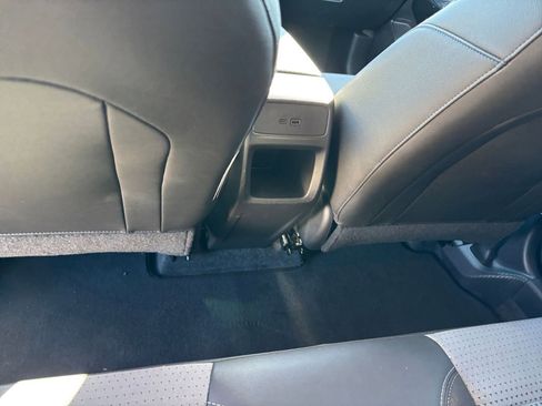 Used 2025 Chevrolet Trax LT image 27