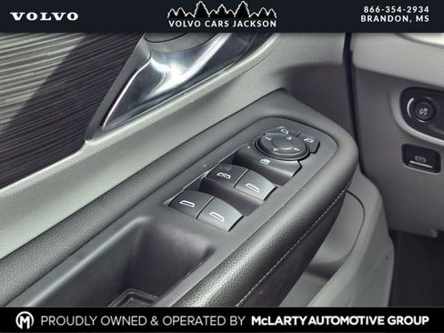Used 2024 GMC Terrain SLE w/ Driver Convenience Package FWD image 15