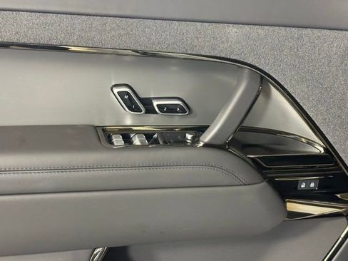 New 2025 Land Rover Range Rover Sport Dynamic SE image 12