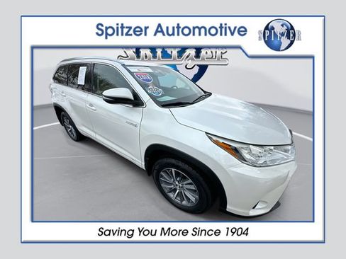 Certified 2018 Toyota Highlander XLE image 1