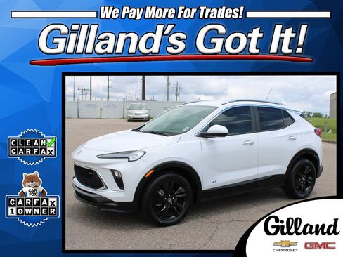 Used 2026 Buick Encore GX Sport Touring w/ Comfort Package FWD image 1