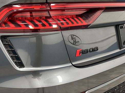 Used 2020 Audi RS Q8 w/ Carbon Optic Package AWD/4WD image 40