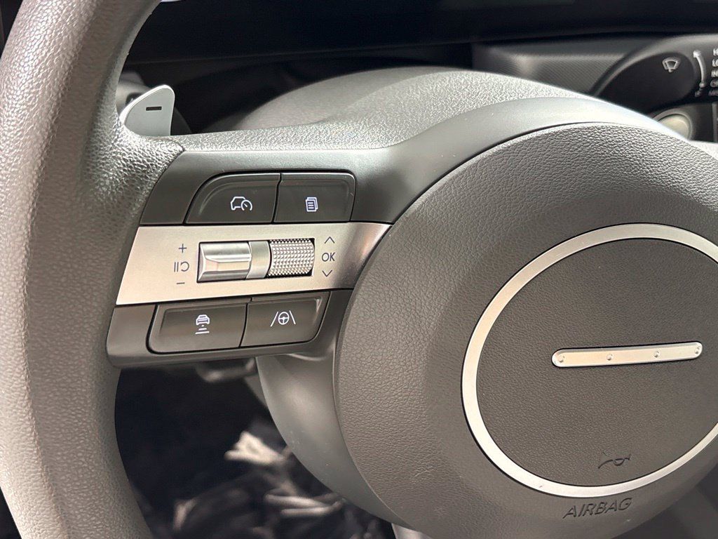 Used 2025 Hyundai Sonata SEL FWD image 28