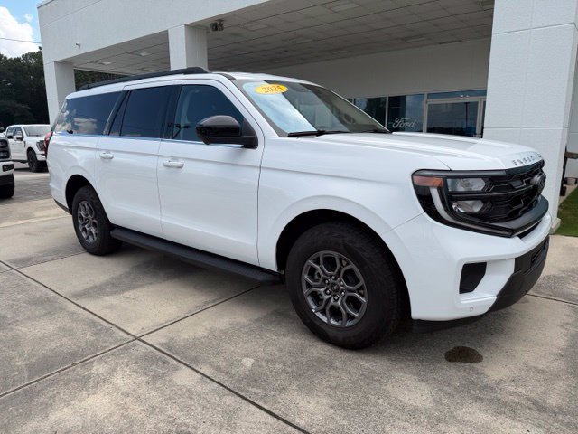Used 2025 Ford Expedition Max Active RWD image 1