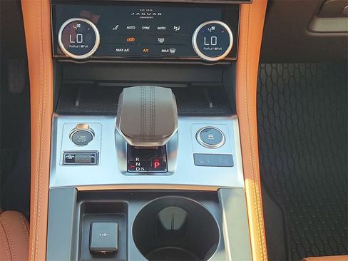 Used 2026 Jaguar F-PACE R-Dynamic S image 20