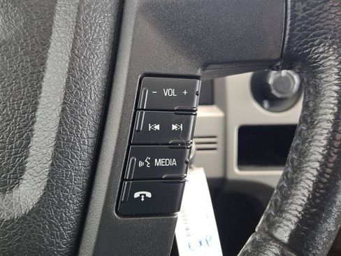 Used 2012 Ford F150 Lariat w/ Lariat Chrome Pkg image 29